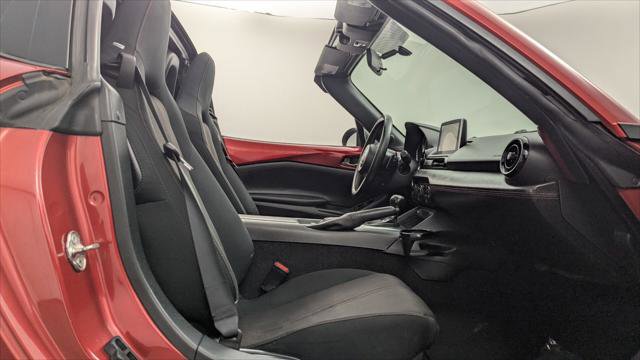 Used 2017 MAZDA MX-5 Miata RF Club image 16