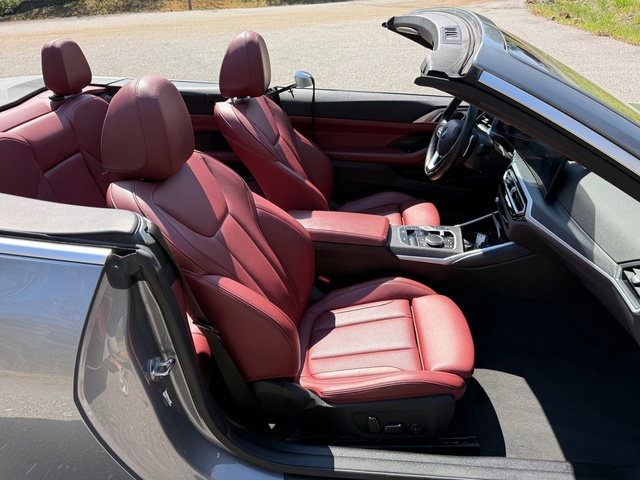 Used 2024 BMW 430i Convertible image 18