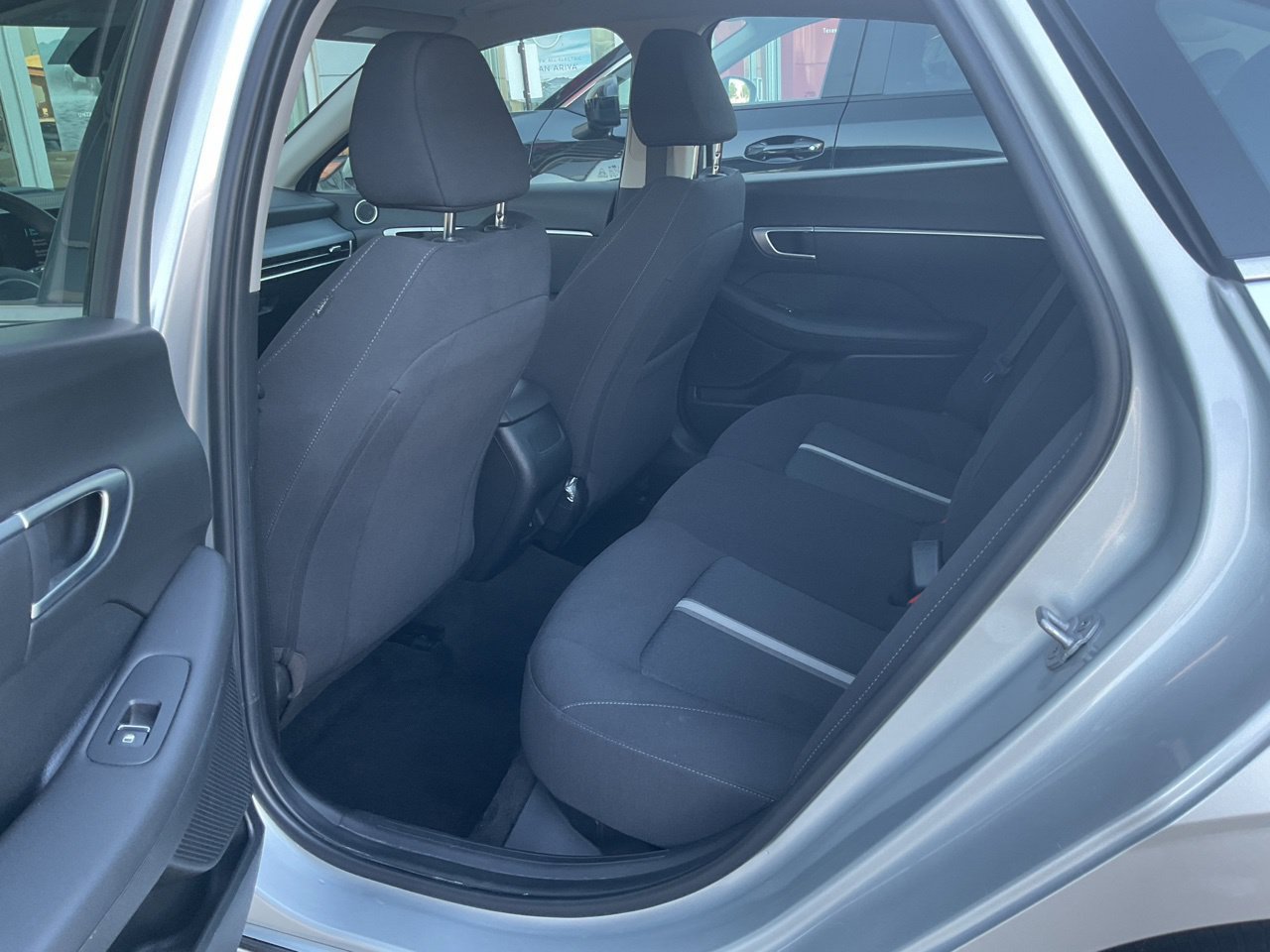 Used 2025 Hyundai Sonata SEL FWD image 11