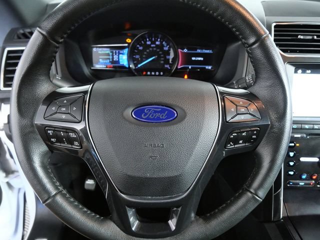 Certified 2018 Ford Explorer Limited w/ Equipment Group 301A AWD/4WD image 21