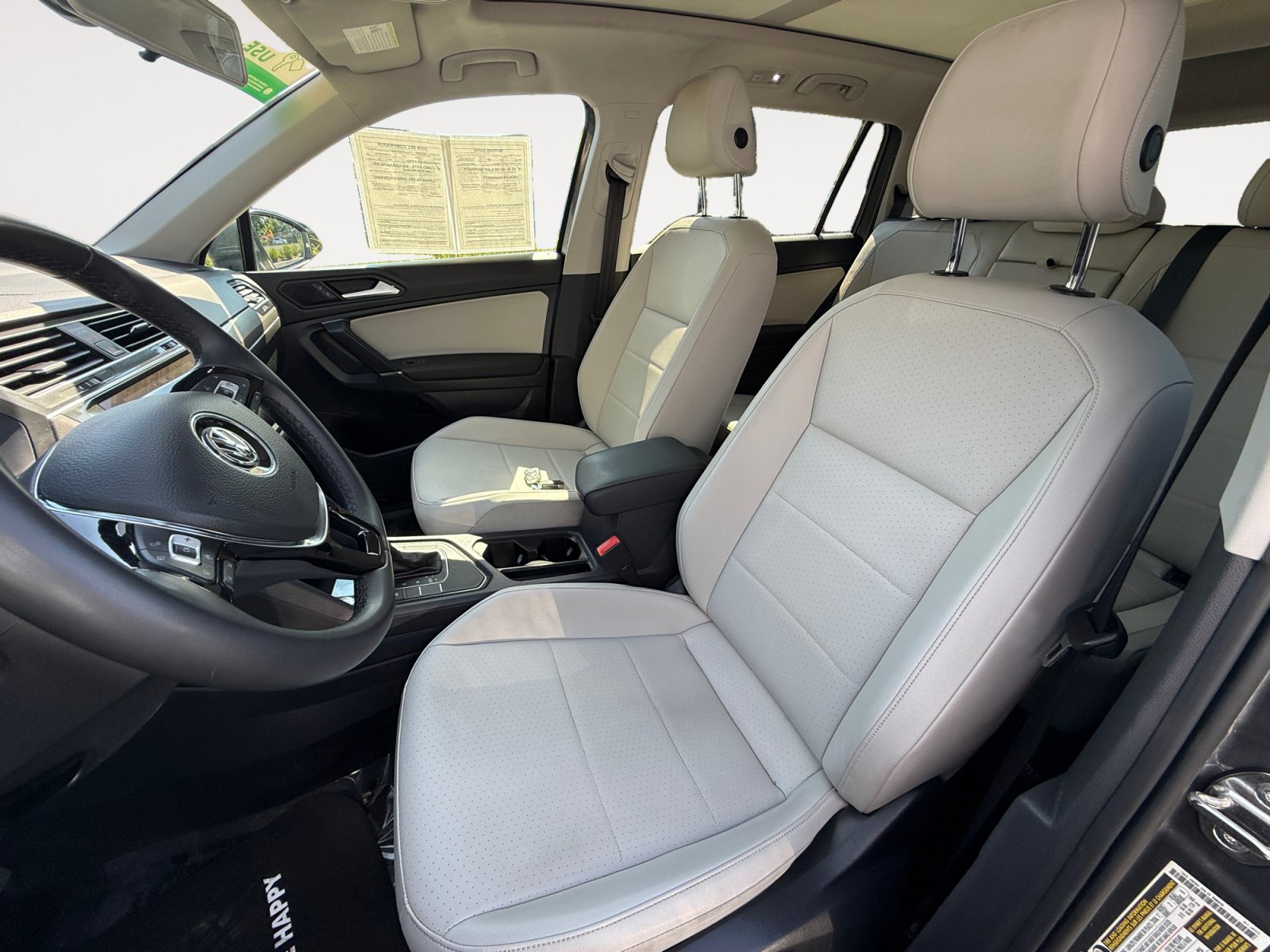 Used 2020 Volkswagen Tiguan SE w/ Panoramic Sunroof Package FWD image 10
