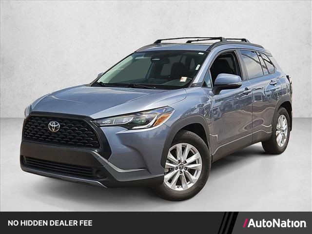 Used 2023 Toyota Corolla Cross LE AWD/4WD image 1