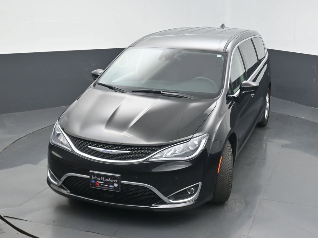 Used 2019 Chrysler Pacifica Touring Plus w/ Advanced Safetytec Group FWD image 39