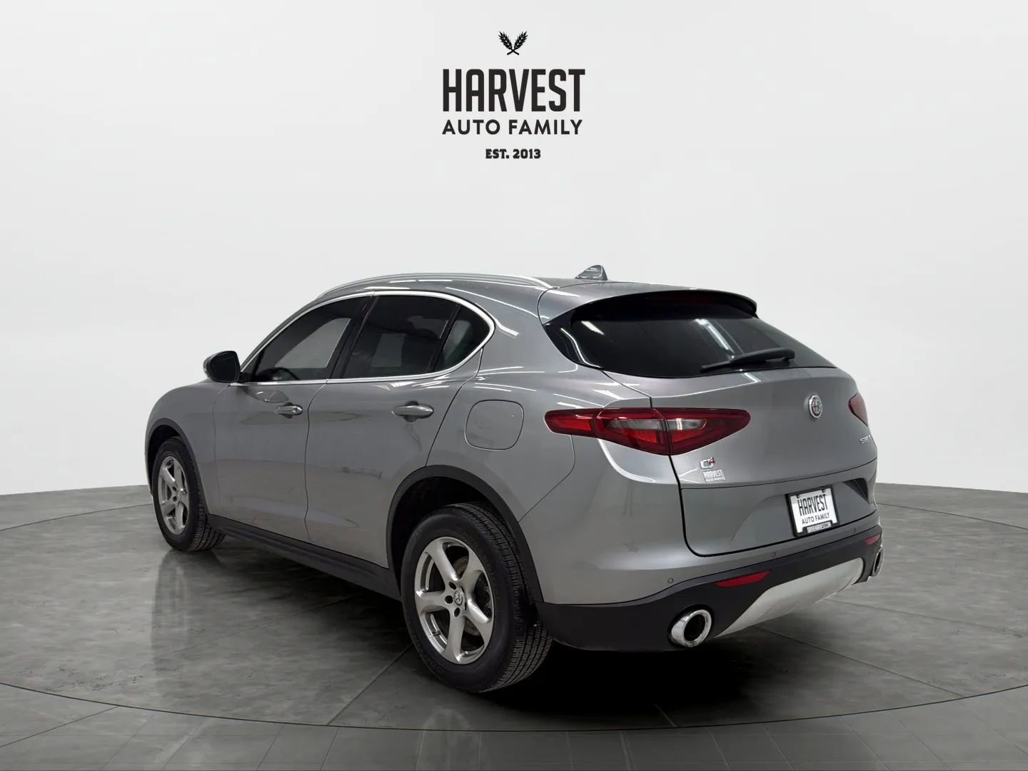 Used 2018 Alfa Romeo Stelvio Ti image 4