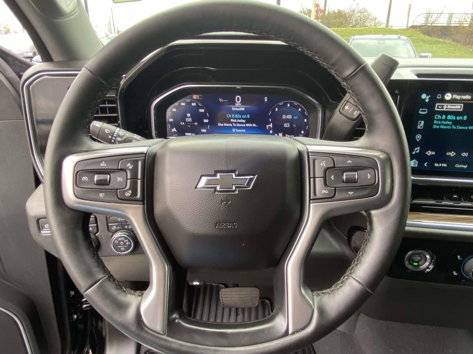 Used 2024 Chevrolet Silverado 1500 RST AWD/4WD image 19