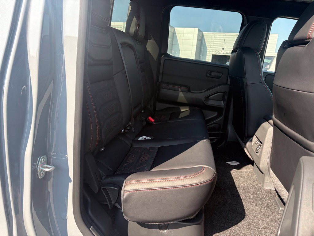 New 2027 Nissan Frontier PRO-4X w/ Pro Premium Package AWD/4WD image 17
