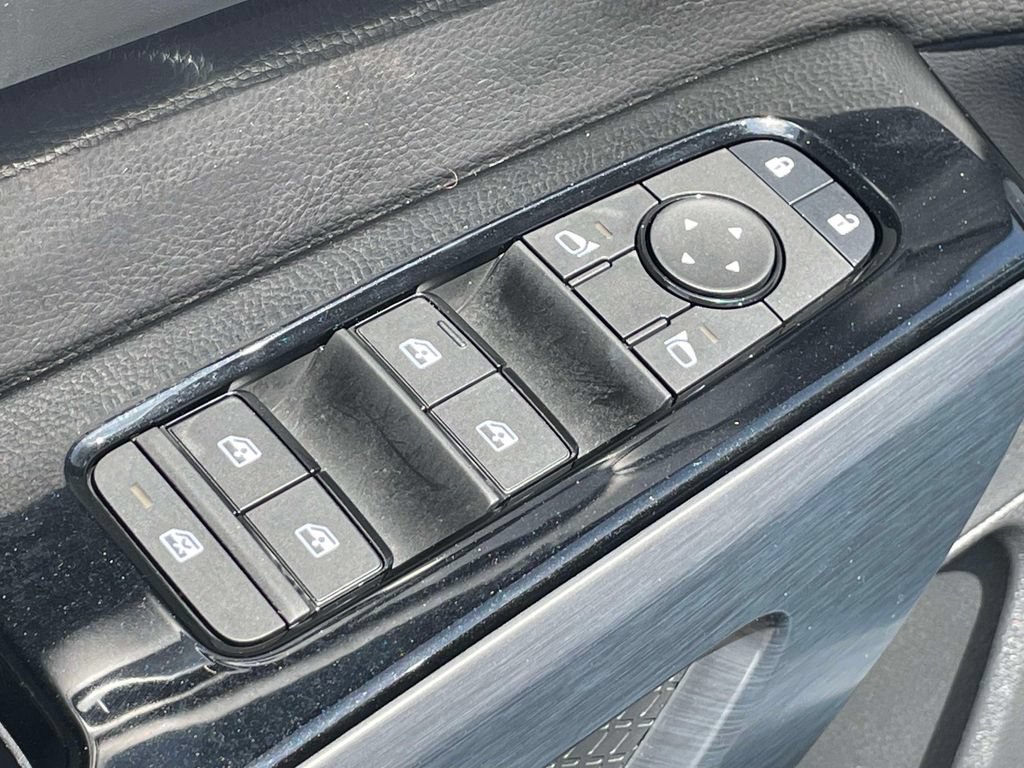 Used 2025 Nissan Pathfinder SL FWD image 21
