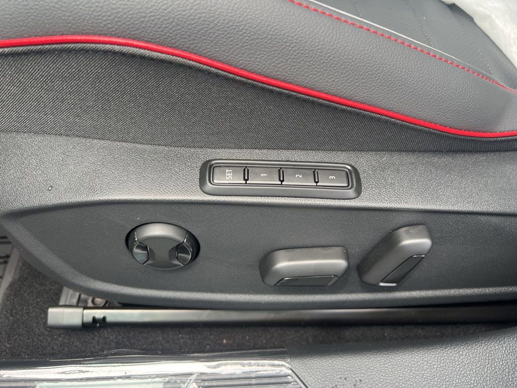 New 2025 Volkswagen GTI SE image 13