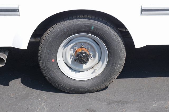 New 2026 Ford E-350 and Econoline 350 Super Duty w/ Power Equipment Group RWD image 10