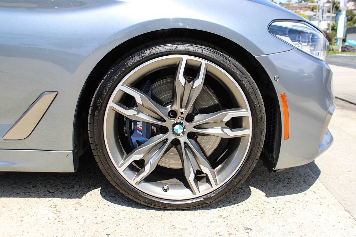 Used 2020 BMW M550i xDrive w/ Executive Package AWD/4WD image 13