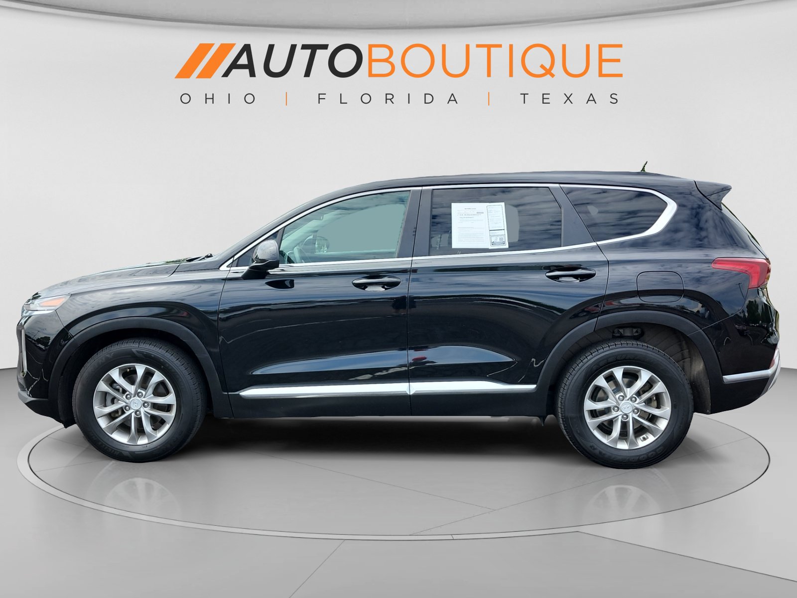 Used 2020 Hyundai Santa Fe SE AWD/4WD image 2