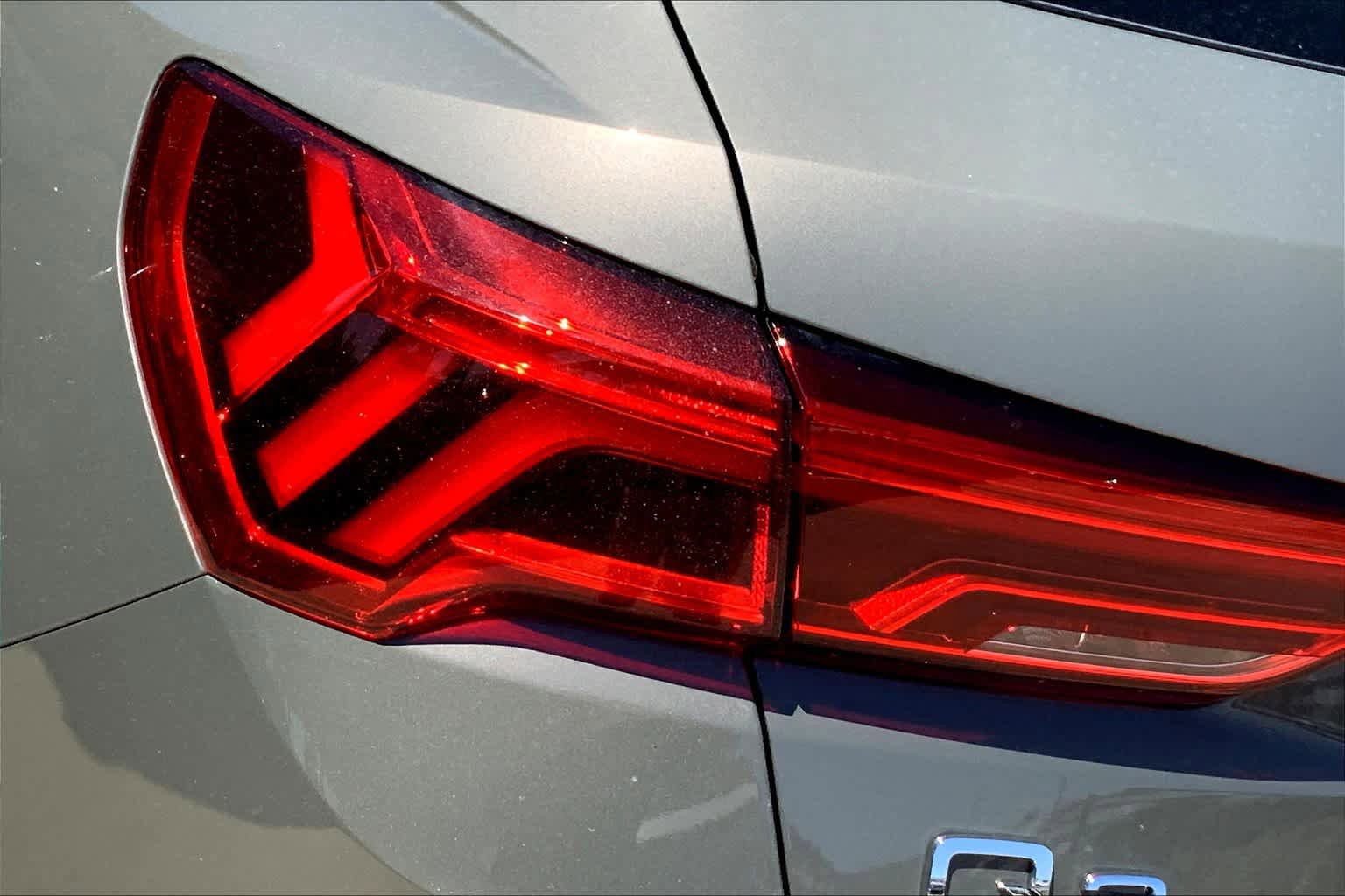Used 2024 Audi Q3 2.0T Premium Plus AWD/4WD image 14