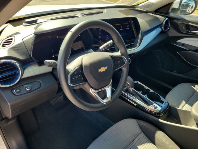 Certified 2025 Chevrolet Trax LT w/ LT Convenience Package image 15