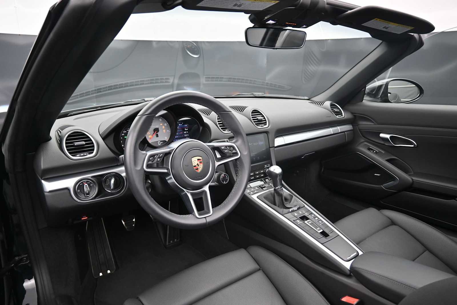 Certified 2024 Porsche 718 Boxster S RWD image 4