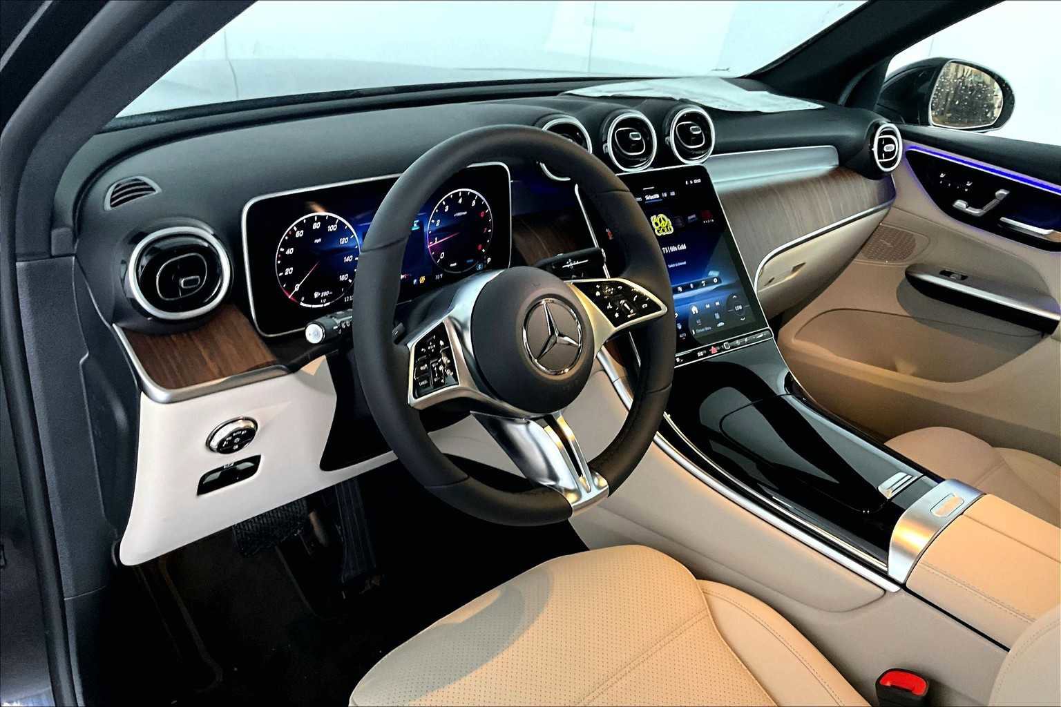 New 2026 Mercedes-Benz GLC 300 GLC 300 image 10