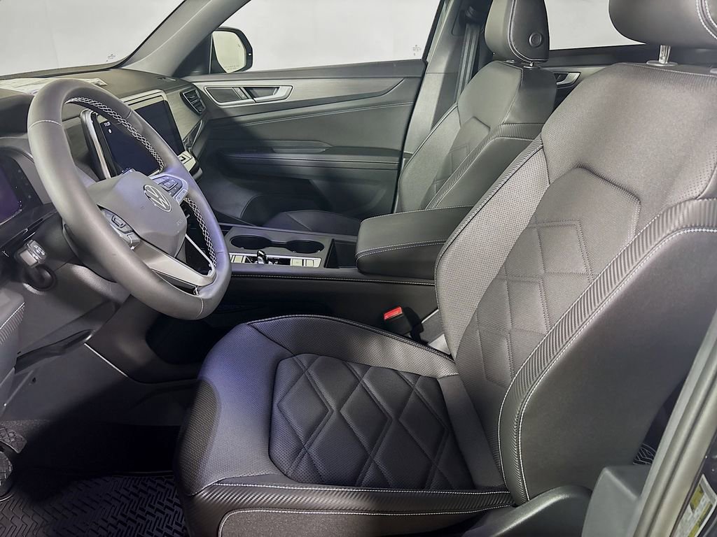New 2025 Volkswagen Atlas Cross Sport SE image 12
