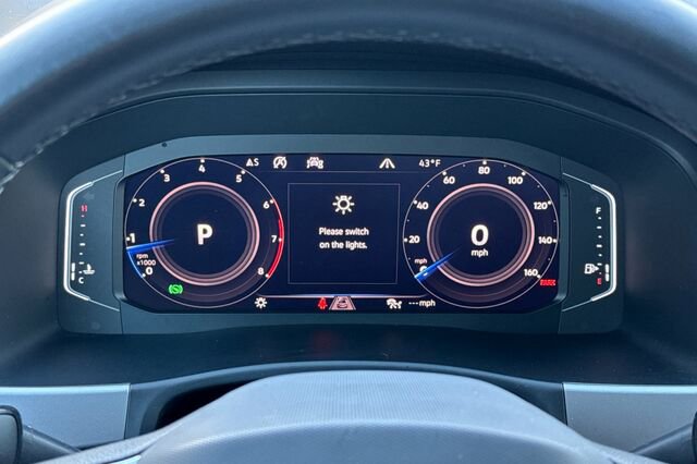 Used 2021 Volkswagen Atlas SEL Premium image 22