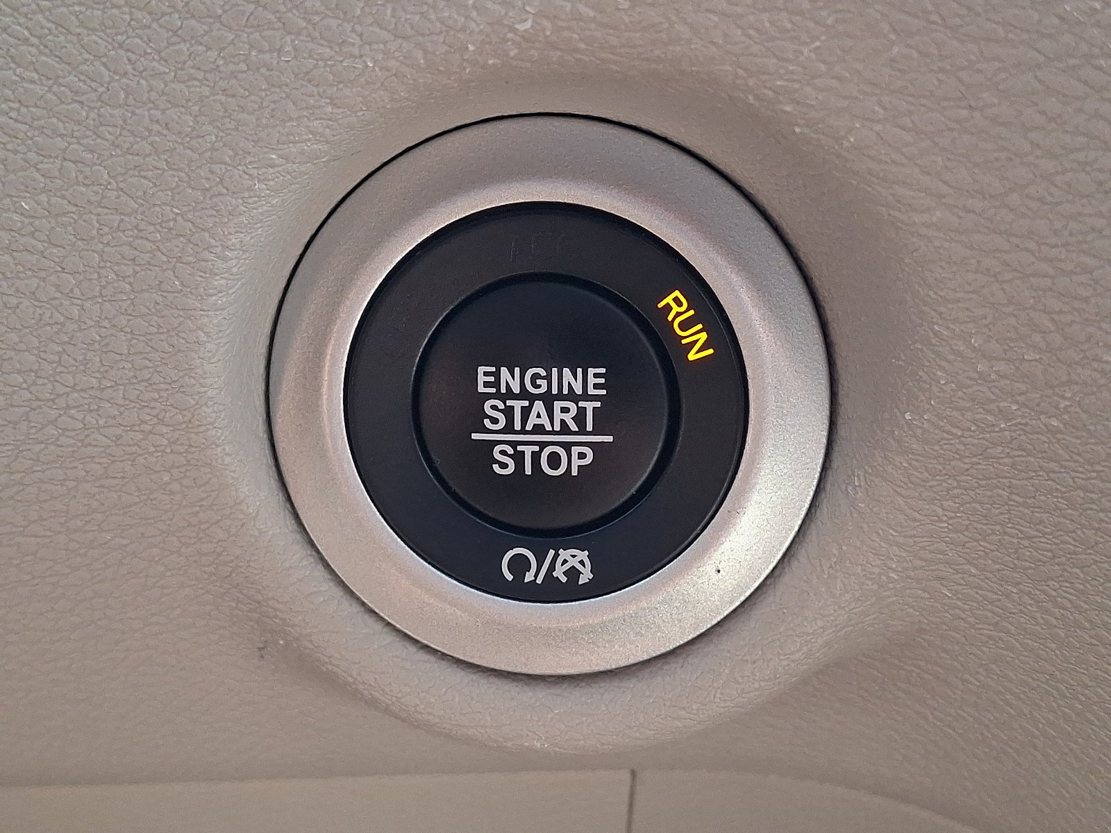 Used 2024 Chrysler Pacifica Touring-L FWD image 23