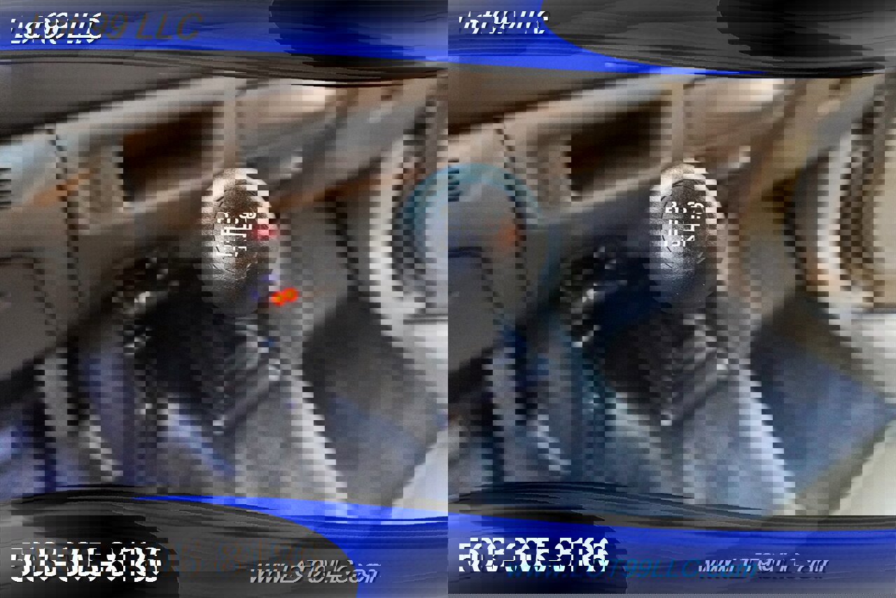 Used 2003 Ford F250 4x4 Regular Cab Super Duty image 2