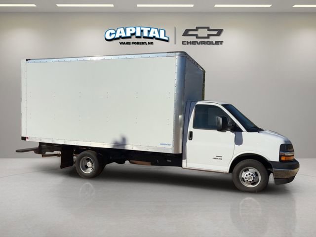 New 2024 Chevrolet Express 4500 w/ Power Convenience Package RWD image 6
