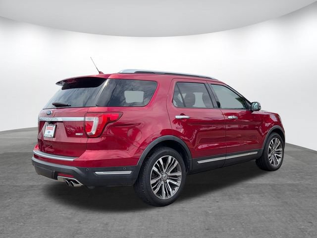 Used 2018 Ford Explorer Platinum AWD/4WD image 3