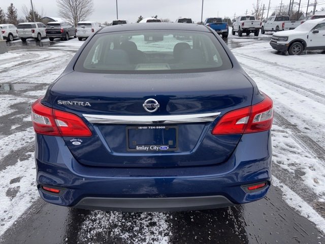 Used 2019 Nissan Sentra S image 12