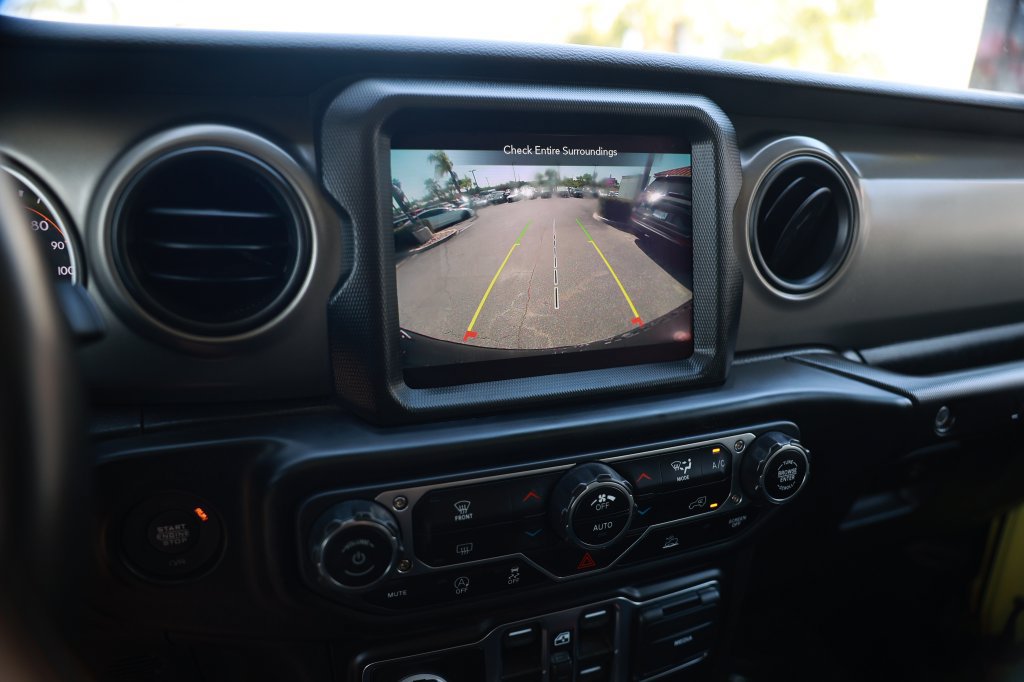 Used 2022 Jeep Wrangler Unlimited Sport AWD/4WD image 25