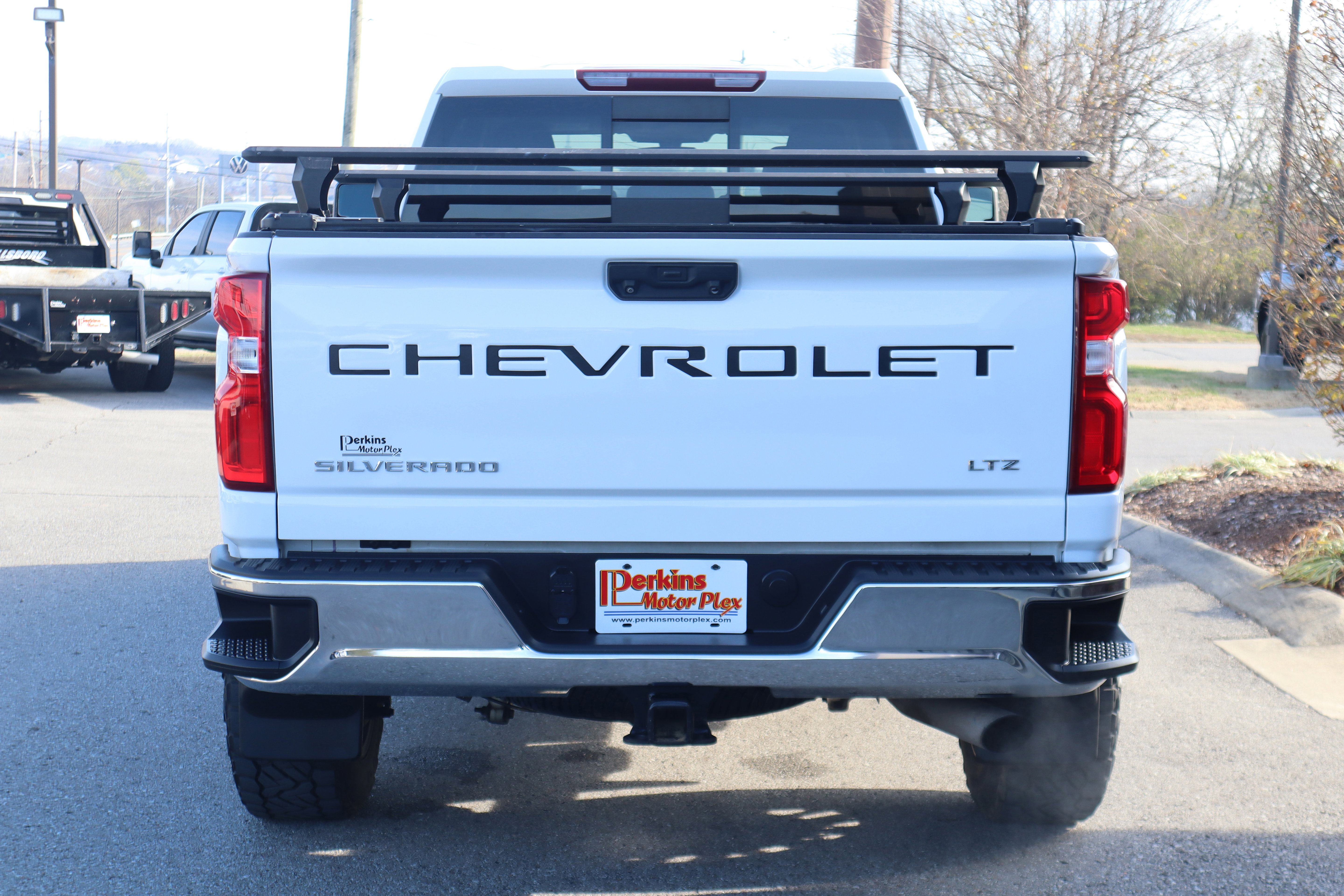 Used 2021 Chevrolet Silverado 2500 LTZ w/ LTZ Convenience Package image 8