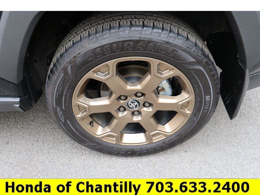 Used 2024 Toyota RAV4 Hybrid Woodland image 29