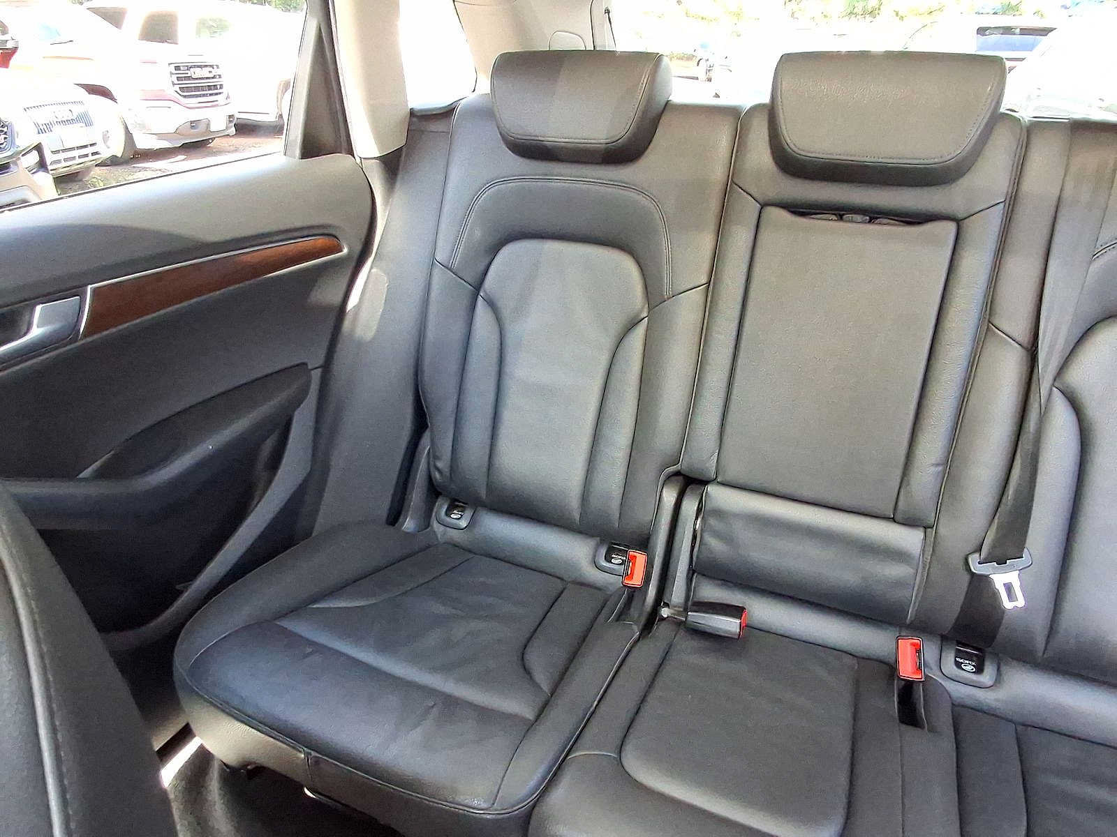 Used 2010 Audi Q5 3.2 Prestige AWD/4WD image 12