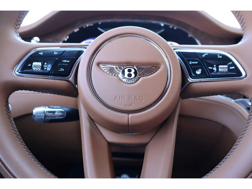 Certified 2024 Bentley Continental GT AWD/4WD image 27