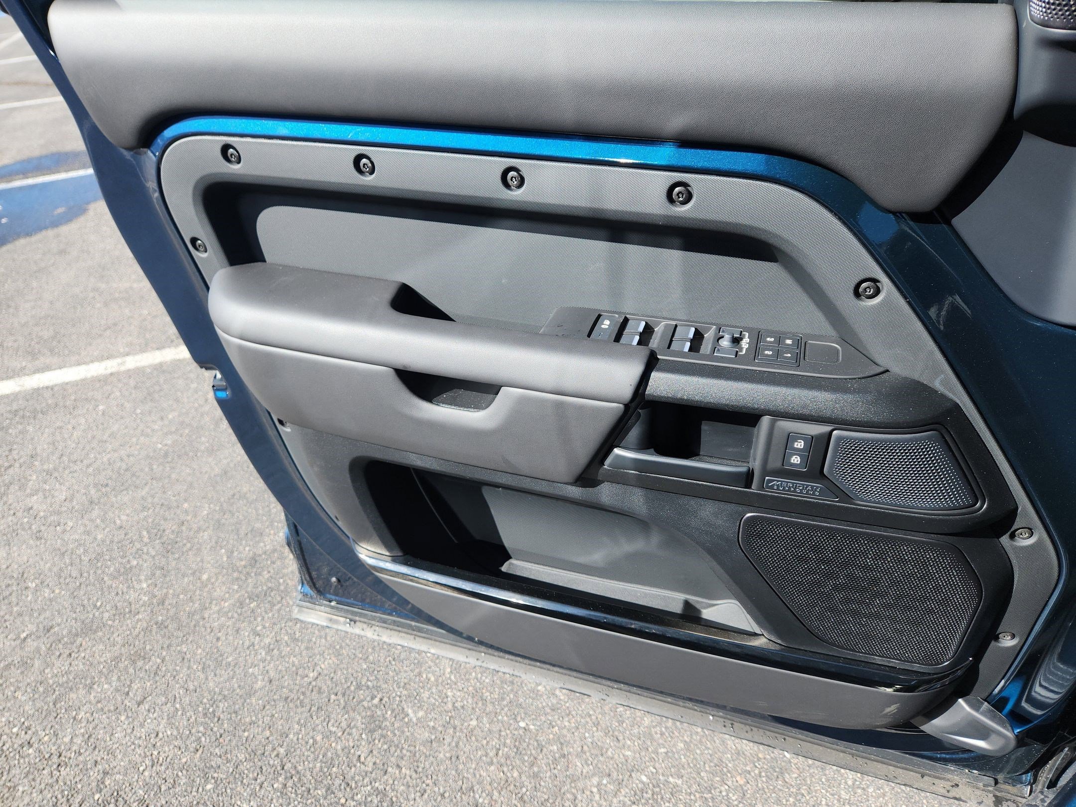 New 2026 Land Rover Defender 110 OCTA image 22