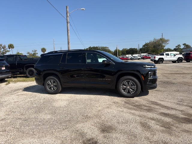 New 2027 Chevrolet Traverse LT w/ Driver Confidence Package FWD image 17