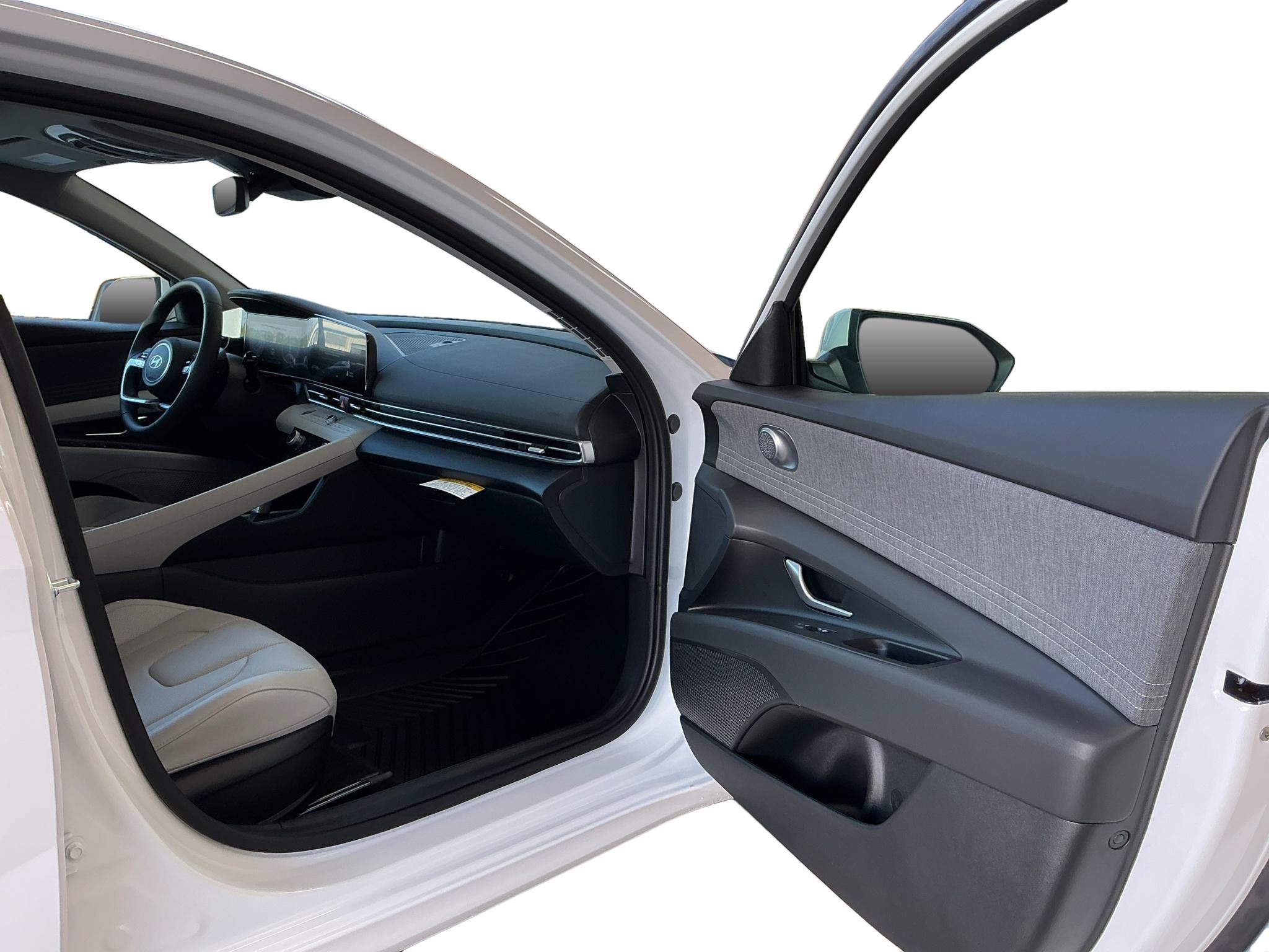 New 2026 Hyundai Elantra Limited FWD image 7