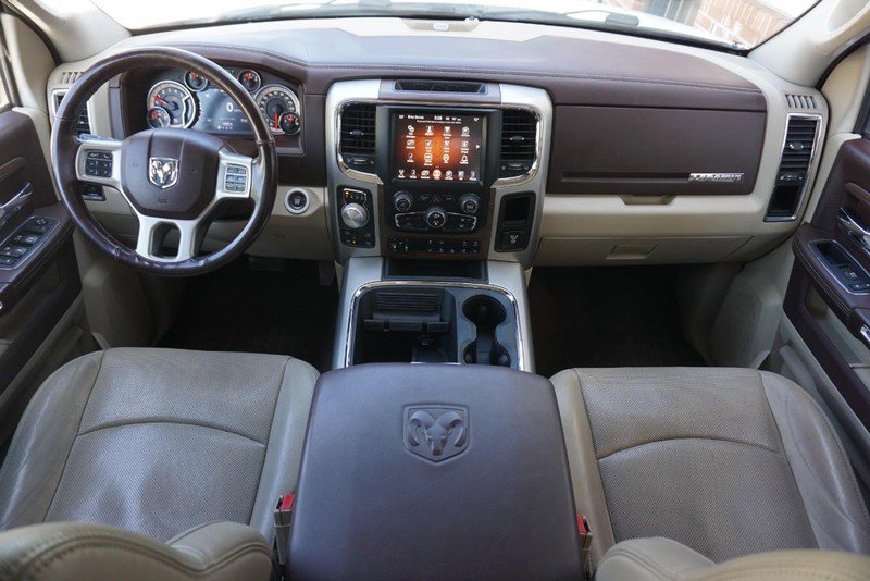 Used 2017 RAM 1500 Laramie w/ Convenience Group AWD/4WD image 39