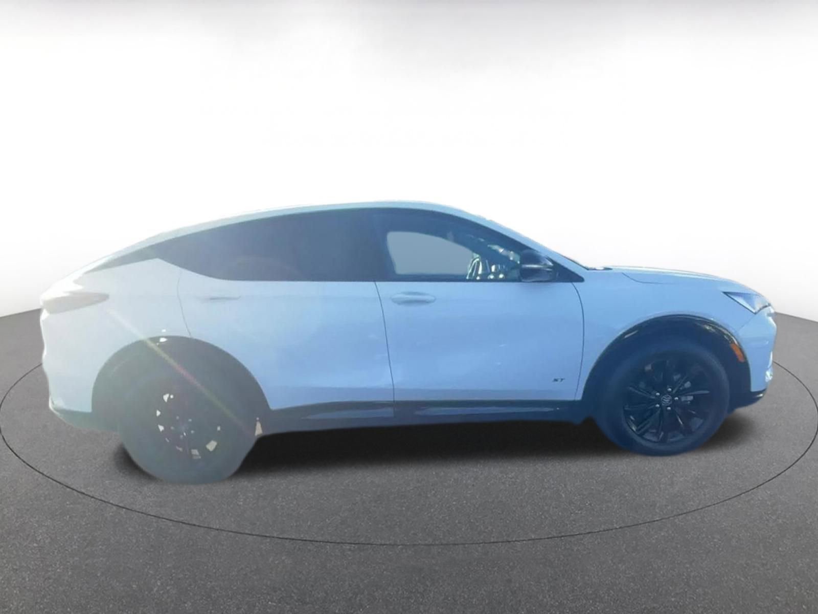 Used 2025 Buick Envista Sport Touring image 16