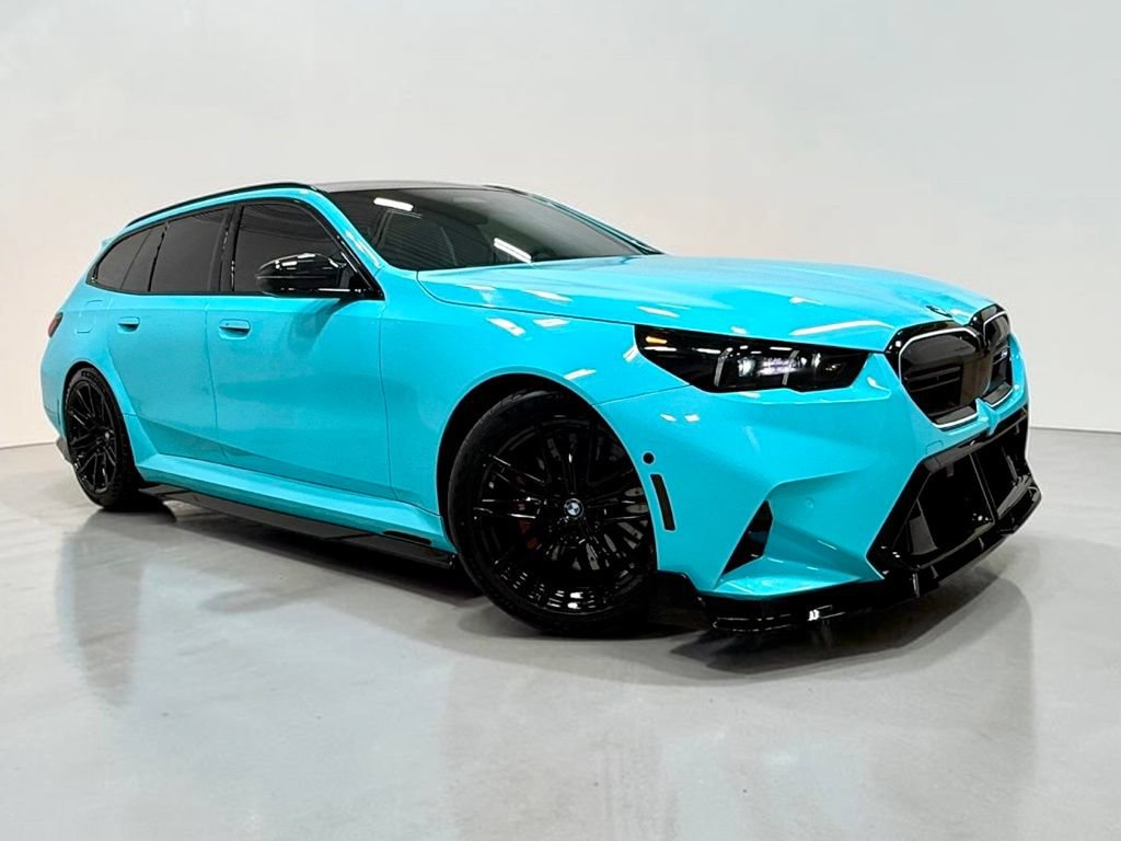Used 2026 BMW M5 Touring AWD/4WD image 5