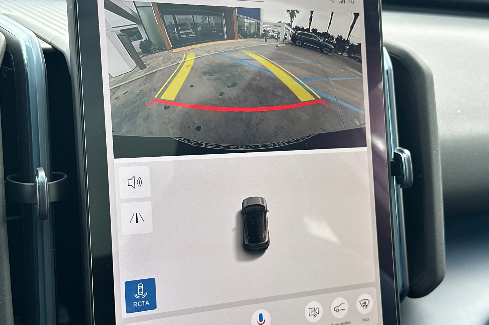 New 2026 Volvo EX30 Plus image 17