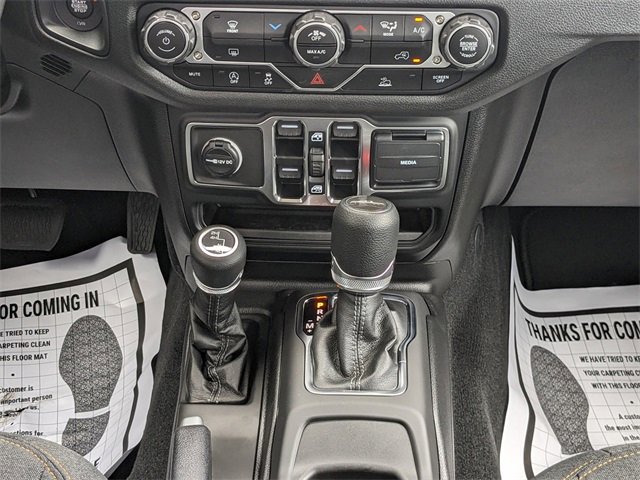 New 2025 Jeep Gladiator Sport image 18