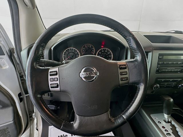 Used 2010 Nissan Titan SE w/ SE Value Truck Pkg image 12