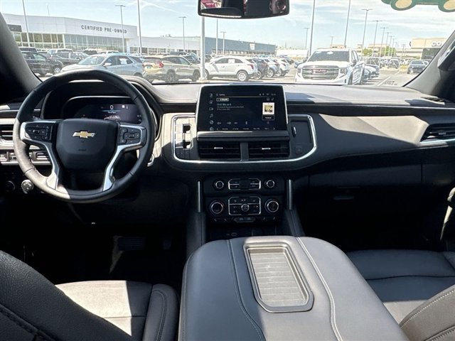 Certified 2022 Chevrolet Tahoe LT w/ Luxury Package AWD/4WD image 19