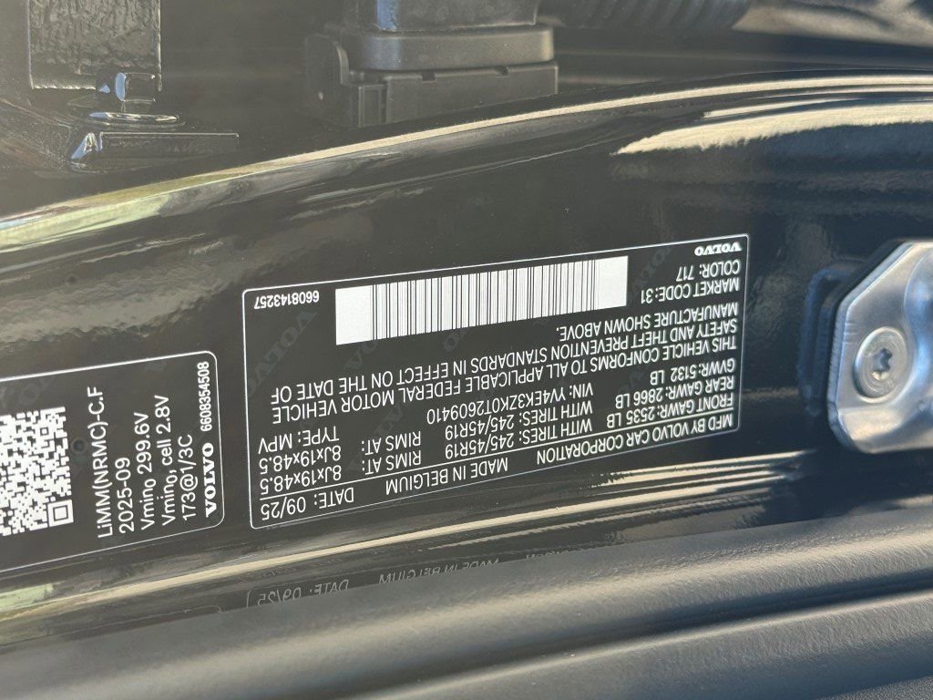 New 2026 Volvo EX30 Plus w/ Protection Package Premier image 28