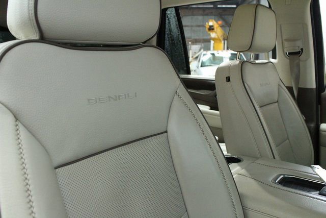 Used 2021 GMC Yukon Denali image 11