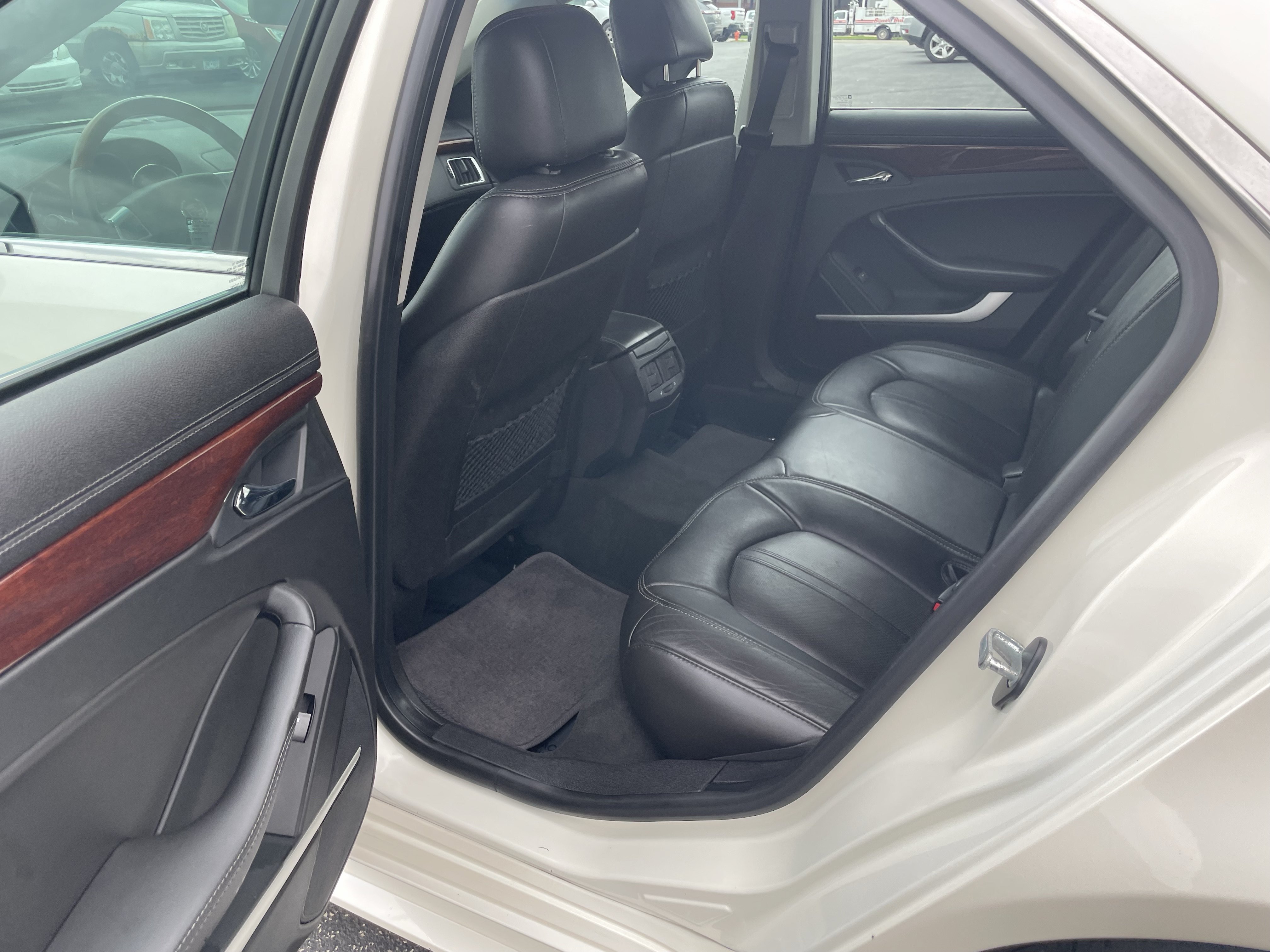 Used 2013 Cadillac CTS Luxury w/ Wood Trim Package AWD/4WD image 25