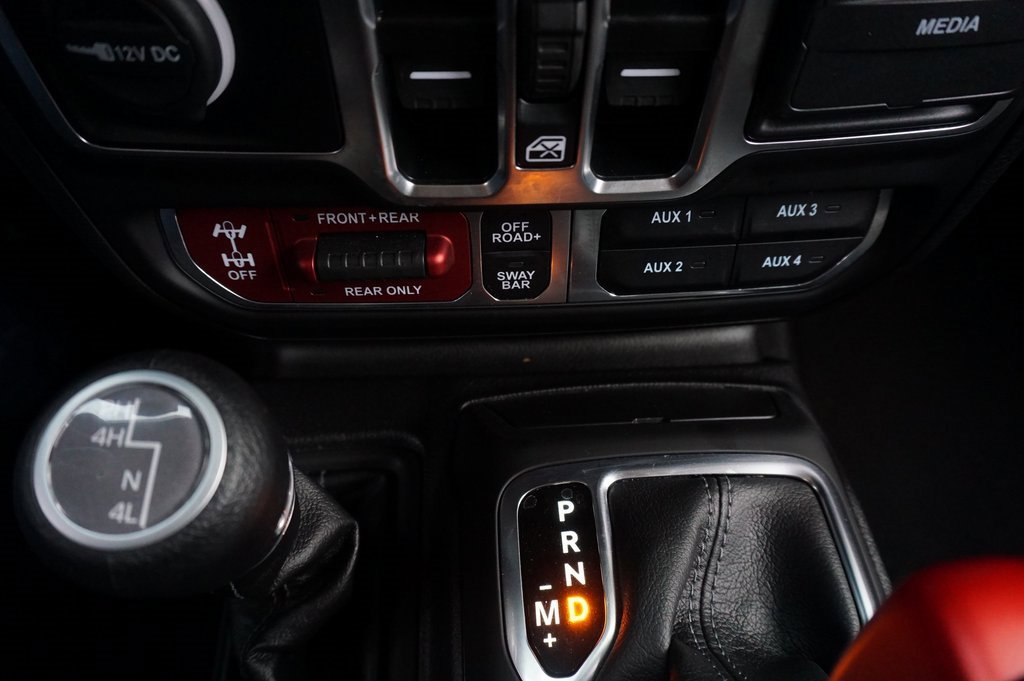 Used 2025 Jeep Wrangler Rubicon image 17