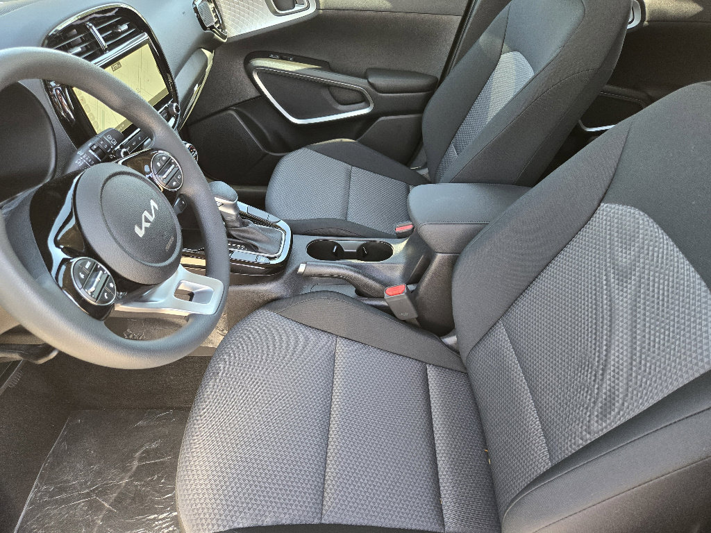 New 2025 Kia Soul S image 9