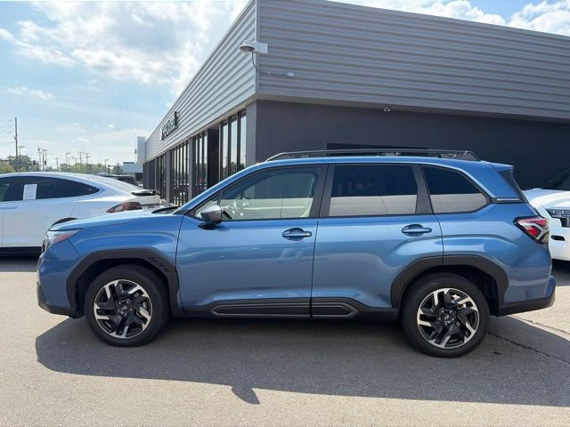 Used 2025 Subaru Forester Limited w/ Popular Package #2 AWD/4WD image 6