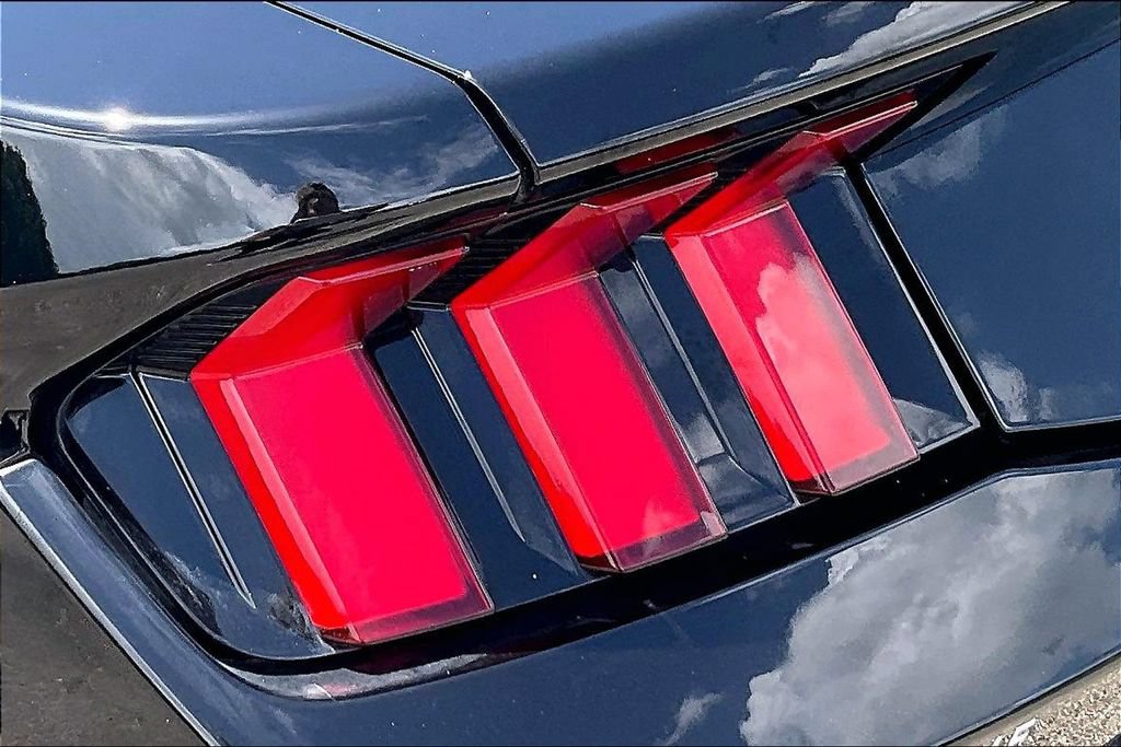 Used 2026 Ford Mustang Premium RWD image 28