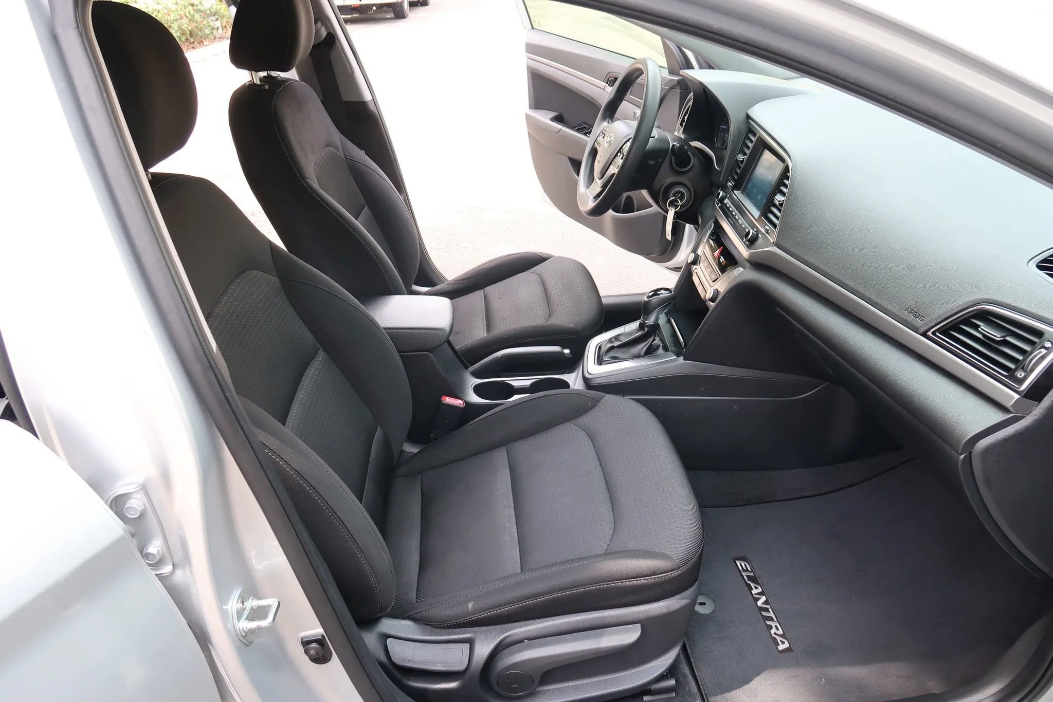 Used 2018 Hyundai Elantra SEL FWD image 19