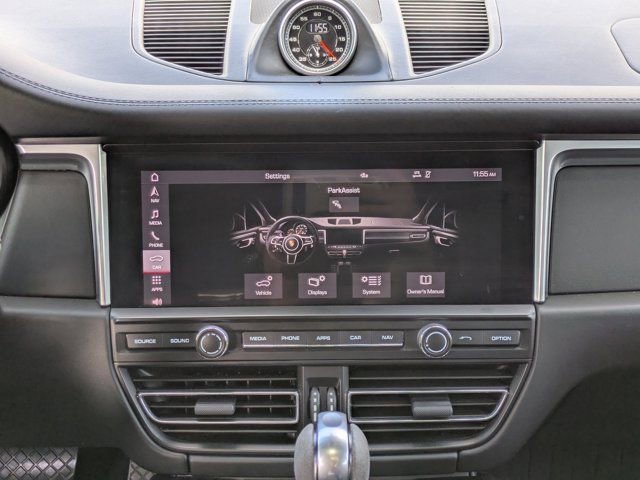 Used 2020 Porsche Macan Turbo image 19